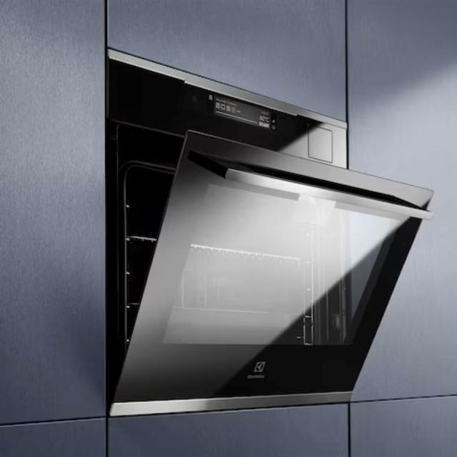 Electrolux 伊萊克斯 KOAAS31X 70公升嵌入式舒肥蒸烤箱