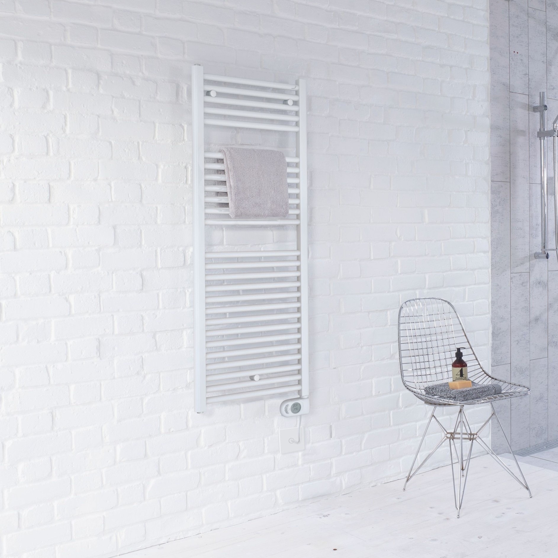 Zehnder AURA 電熱毛巾桿 PBEZ-120-50/MQ 9016 白色